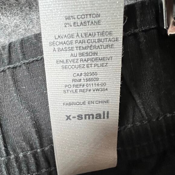 Vuori Ripstop Shorts Womens XS Black Camo Walking Running Sporty Casual Gorpcore - Picture 13 of 14